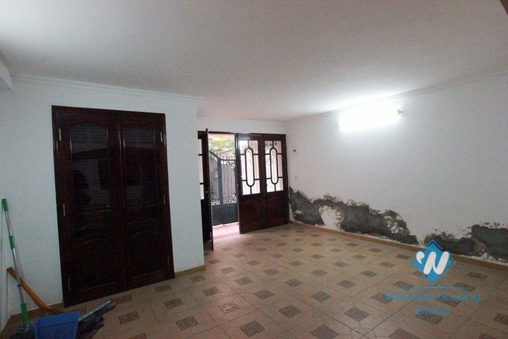 Beautiful house with quiet location for rent in Ba Dinh District, Hanoi